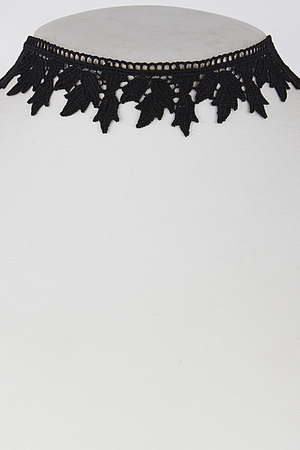 Lacy Trendy Choker With Leaf Edges 6FCF6